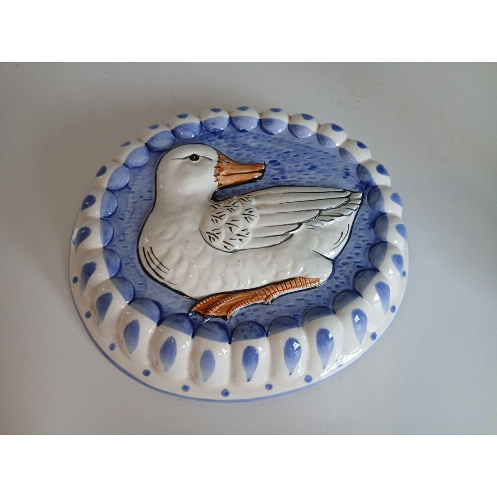 Sigma Tastesetter Goose Pottery Baking Mold Wall Decor Blue White Ceramic Jello